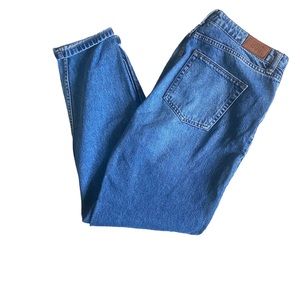 Urban Outfitters Mom jeans size 30